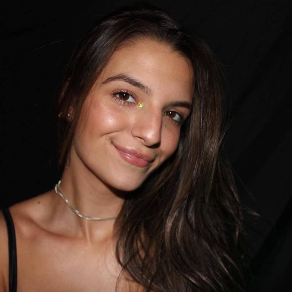 Meet your Posher, Alexis